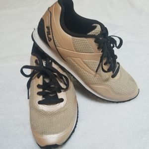 Fila Champagne Shimmer tennis shoes